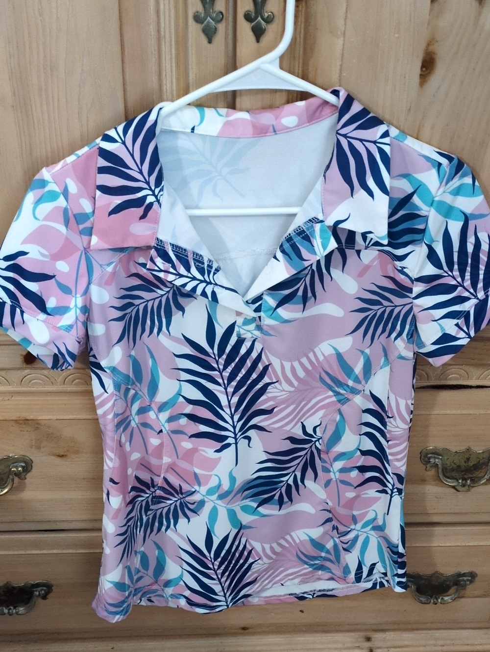 Pink Tropical Leaf Short-Sleeve Button-Down Shirt